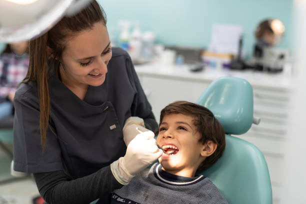 Best Emergency Tooth Extraction  in Crouch Mesa, NM